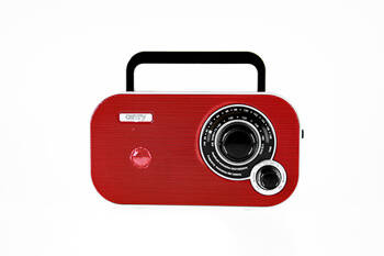 CR 1140 red Radio