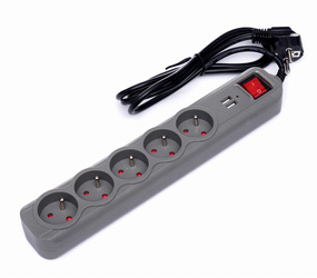 Przedłużacz z gniazdami USB 1,5m KD4033 - KRAFT&DELE