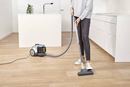 Odkurzacz bezworkowy Black+Decker BXVML700E (700W)