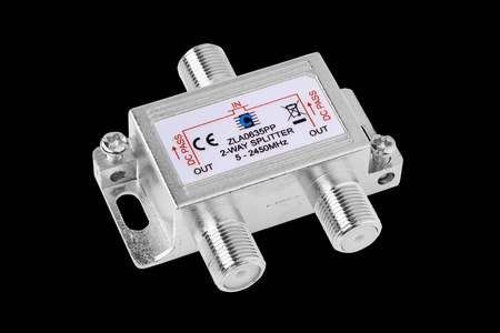 Splitter 2way 5-2450MHz power pass