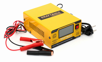PROSTOWNIK MIKROPROCESOROWY 10AMP 12/24V - KRAFT&DELE