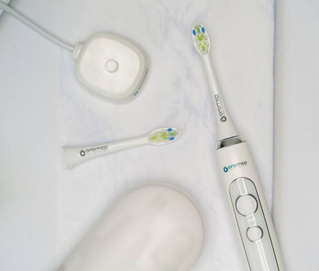 Szczoteczka soniczna OROMED ORO SONIC NEXT WHITE