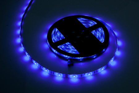 Sznur diodowy 5m Rebel RGB(150x5050 SMD), wodoodporny -- białe PCB