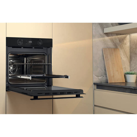 Piekarnik elektryczny do zabudowy Whirlpool: kolor czarny - OMR58CU1B 859991660030