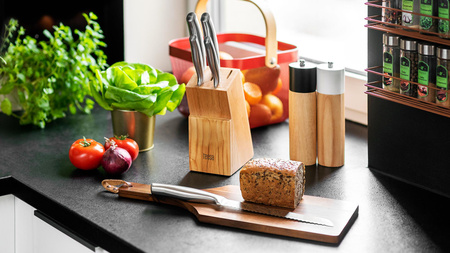 Zestaw noży kuchennych w bloku