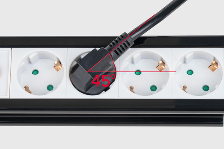 Listwa zasilajaca Rebel 4 gniazda typu niemieckiego - 5m (3x1,5mm)