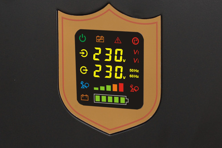 Zasilacz awaryjny KEMOT PROsinus-3500/48 przetwornica z czystym przebiegiem sinusoidalnym i funkcją ładowania 48V 230V 3500VA/2400W