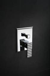 Bateria podtynkowa jednouchwytowa z przełącznikiem PANAMA PAN-BPD.220C Art Platino