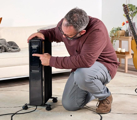 Grzejnik olejowy Black+Decker BXRA2001E (2000W; 9 elementów)
