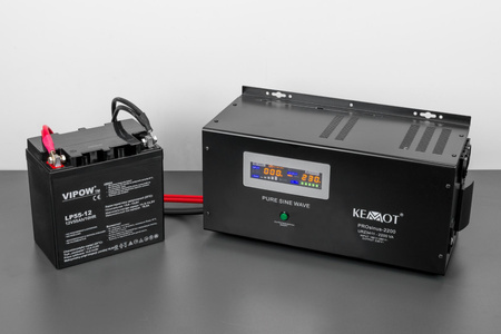 Zasilacz awaryjny naścienny KEMOT PROsinus-2200 przetwornica z czystym przebiegiem sinusoidalnym i funkcją ładowania 12V 230V 2200VA/1600W