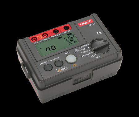 Miernik rezystancji izolacji Uni-T UT502A