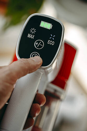 Odkurzacz pionowy AD 7051