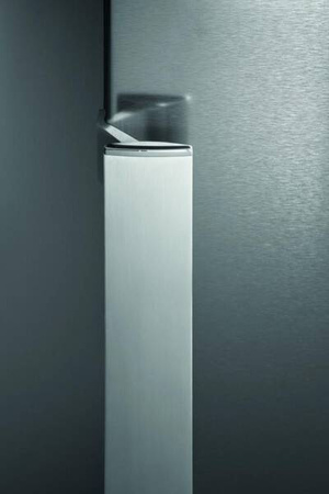 Chłodziarko-zamrażarka z dystrybutorem wody WB70I953X AQUA