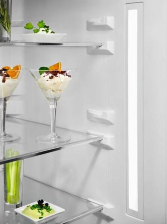 Chłodziarko-zamrażarka ELECTROLUX LNT7ME36K2