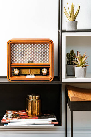 CR 1188 Retro Radio