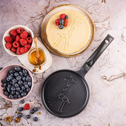 Patelnia do naleśników, wzór żyrafa, aluminiowa, nieprzywierająca powłoka, czarna, Ø18 cm, Klausberg, KB-7975 KB-7975