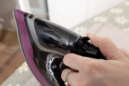 Żelazko parowe Gorenje SIK2800BKV 2800W