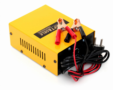 PROSTOWNIK MIKROPROCESOROWY 15AMP 6/12V - KRAFT&DELE
