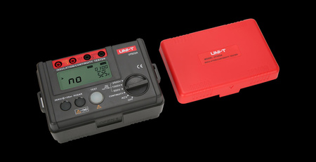 Miernik rezystancji izolacji Uni-T UT502A