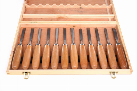 DŁUTA RZEŹBIARSKIE 12EL. KD11775 - KRAFT&DELE